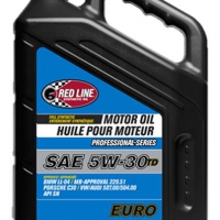 Red Line Professional Series Euro 5W30 TD Motor Oil – 5 Quart